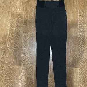 Zara leggings tags on size small black and gray